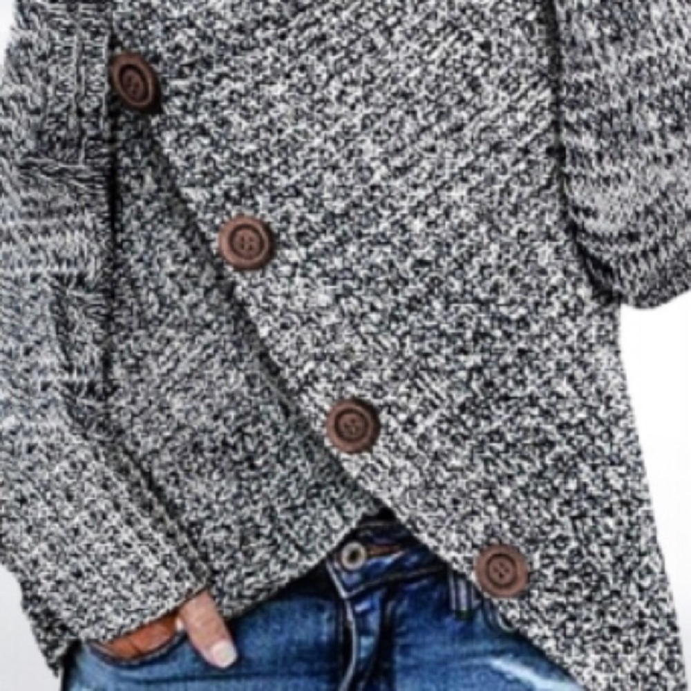 🔘⚠️ONE LEFT⚠️🔘 Heather Gray Buttoned Turtleneck - Picture 2 of 8